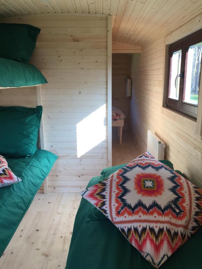 Roulottes Du Chalet Des Pins Rougeou Zewnętrze zdjęcie
