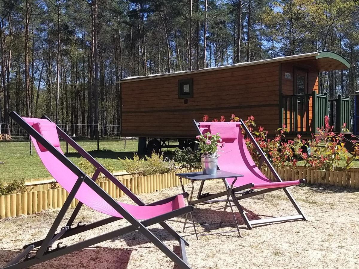 Roulottes Du Chalet Des Pins Rougeou Zewnętrze zdjęcie